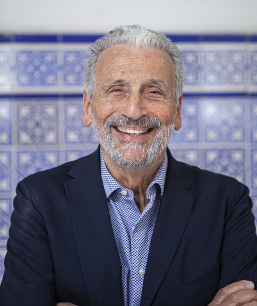 Prof. Eduardo Schwartz Prof. Eduardo Schwartz